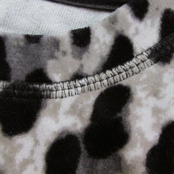 WHITE STAG WOMEN'S SIZE S (4-6) TOP VELOUR BLACK LEOPARD ANIMAL PRINT LS NWT - Picture 4 of 9